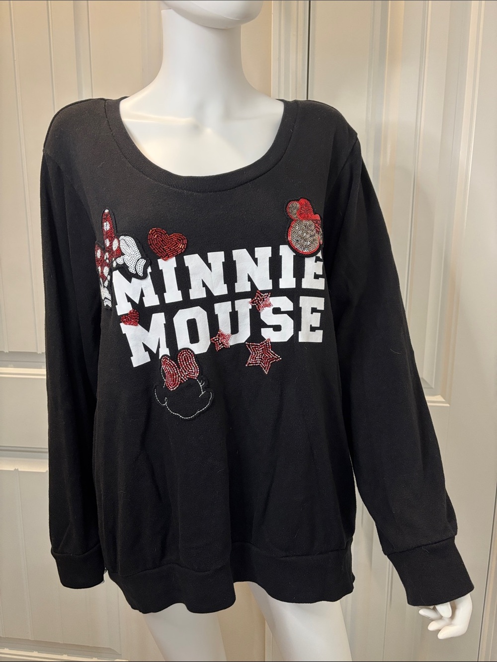 Torrid Disney Black Minnie Mouse Sequin Graphic Sweatshirt Size 4=Size 26